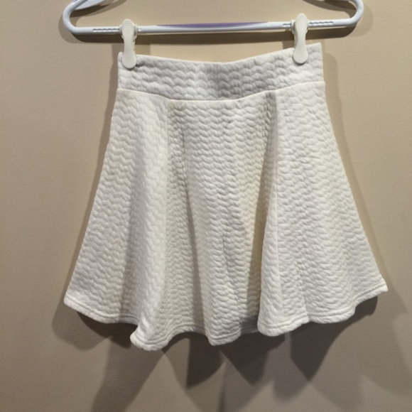 White H&M Skirt - Picture 1 of 4